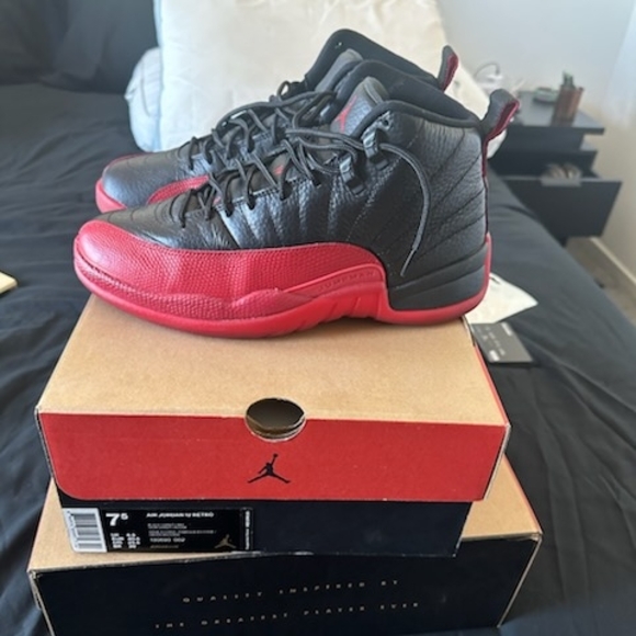 Air Jordan 2016 Flu GAME Retro Black and Red Sneakers - Picture 1 of 4